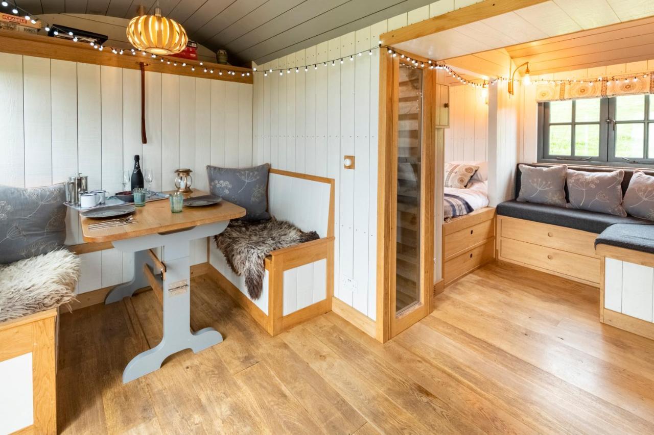 Tilbury Shepherd Huts With Hot Tubs Plus Holiday Cottages West Bagborough Extérieur photo